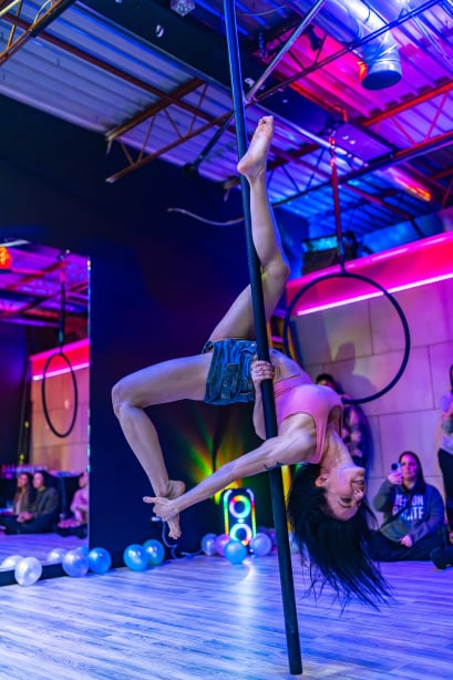 Flying pole